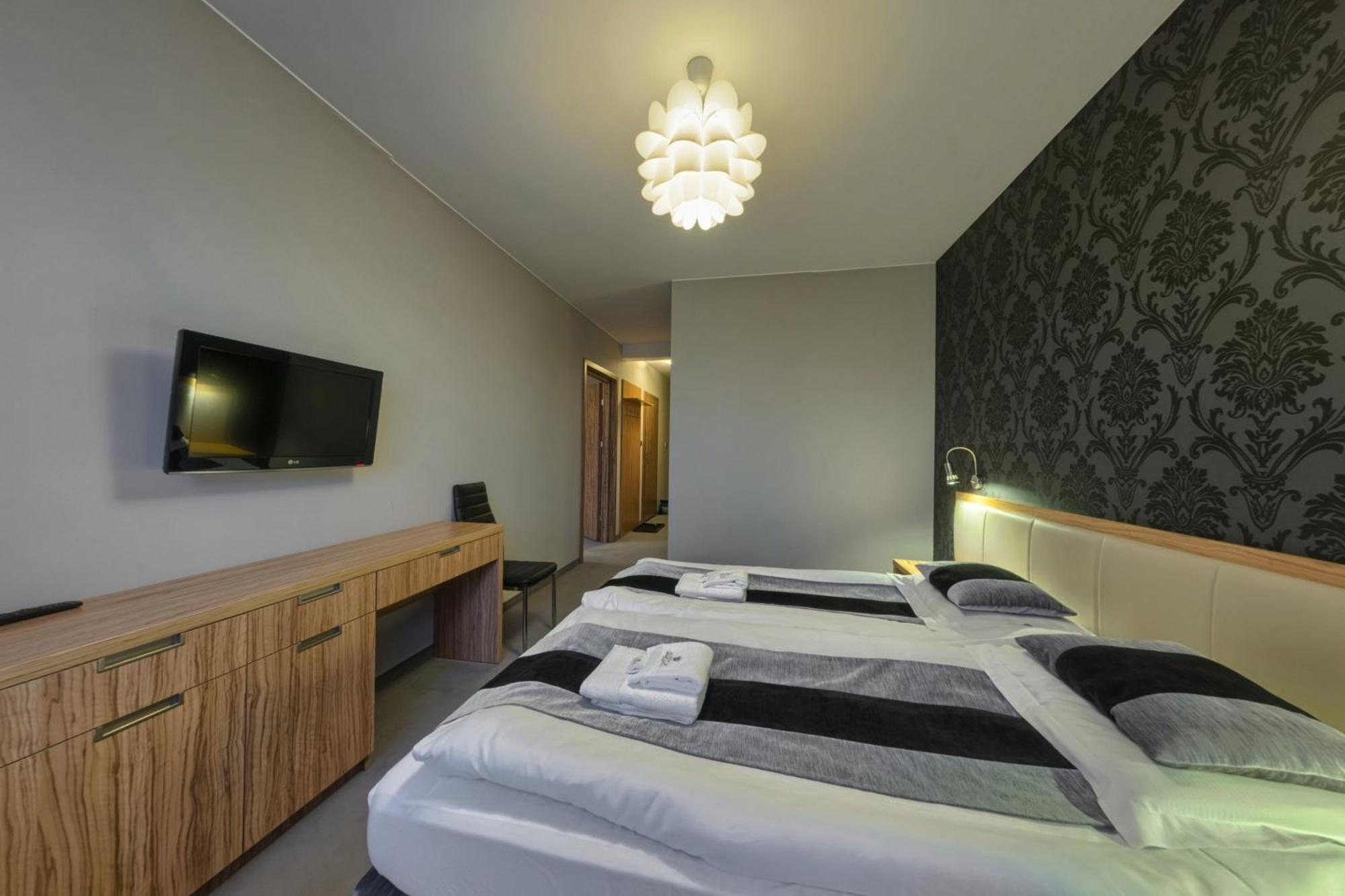 Silverton -Sauna,Jacuzzi,Mini Silownia,Bar Sezonowy, Przyjazny Rodzinom Бялка Татранска Стая снимка